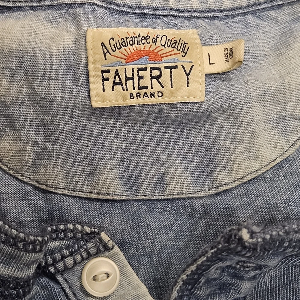 Faherty Heathered acid washed blue henley Men cotton Tee shirt tops size L - Picture 6 of 9